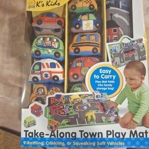 Melissa & Doug Take-Along Town Play Mat - Colorful Vehicles